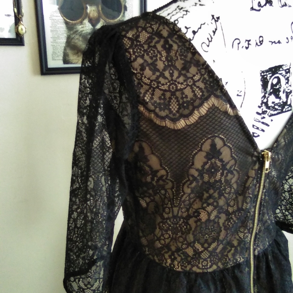 MM COUTURE WOMEN'S ( SZ M) DRESS - Picture 6 of 9